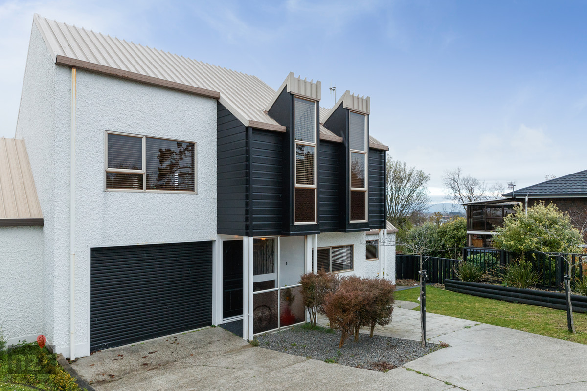 Smart And Stylish Townhouse