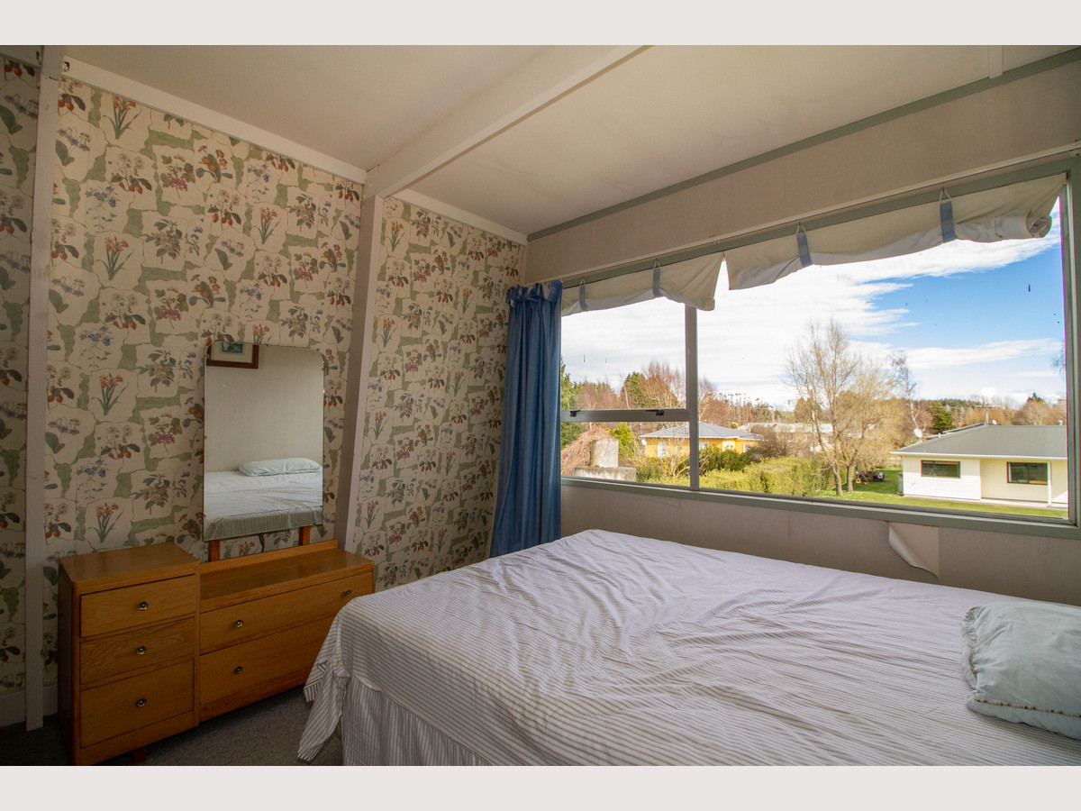 FIVE BEDROOM SKI HOME - Just 5kms from Ohakune