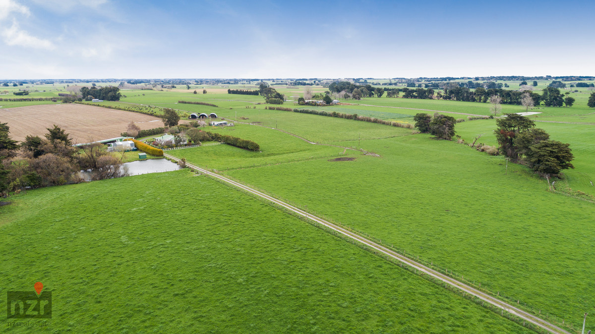 KIWITEA SOILS, HUGE RANGE OF SHEDS