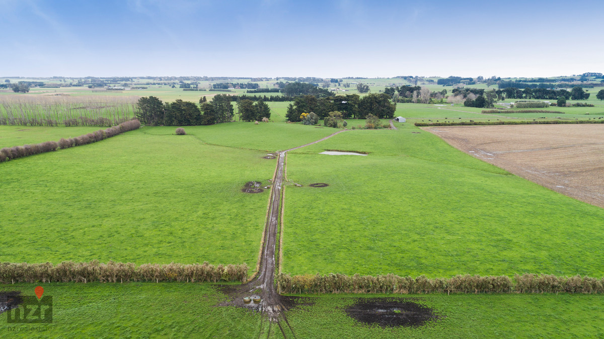 KIWITEA SOILS, HUGE RANGE OF SHEDS