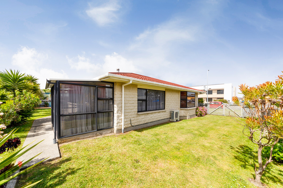 SPACIOUS, CENTRAL TOWNHOUSE