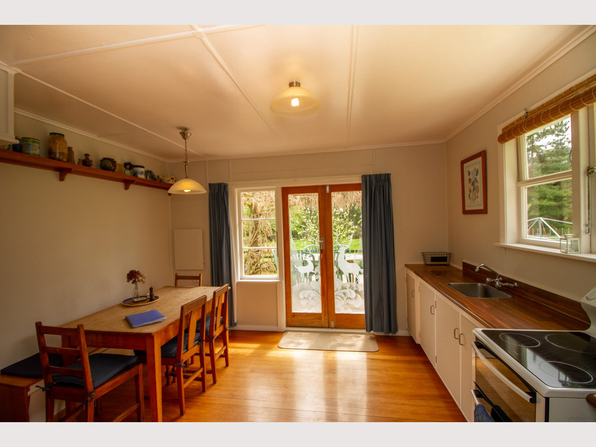 MT HUIA FARMSTAY