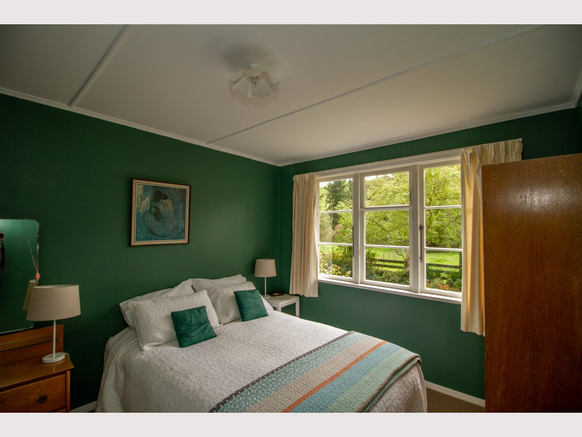 MT HUIA FARMSTAY