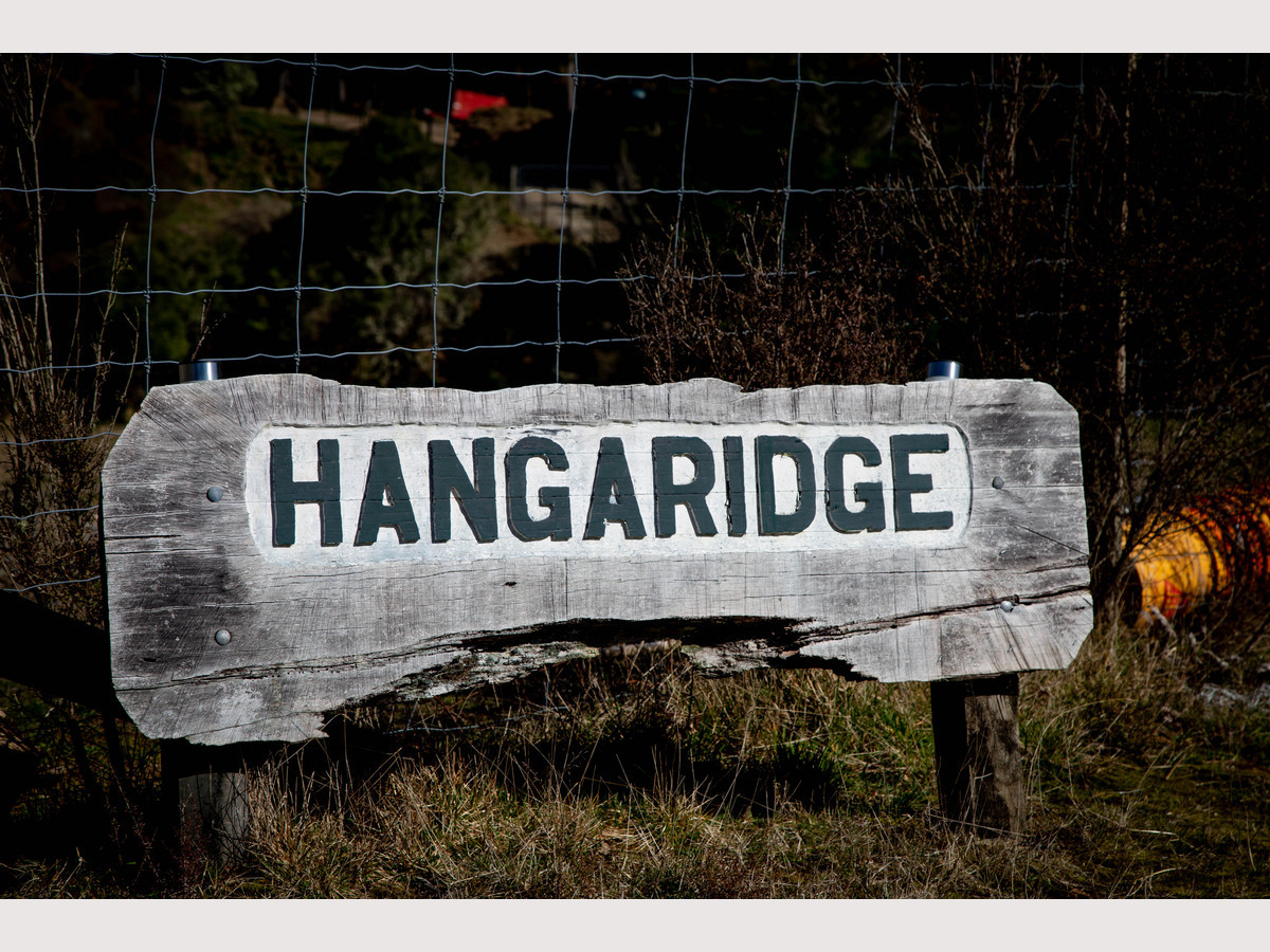 Hangaridge - UNDER CONTRACT