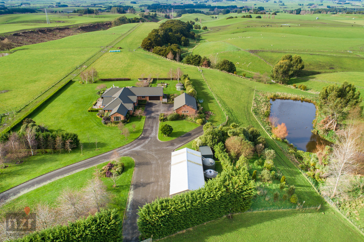 Stunning Home On 25.8 Hectares