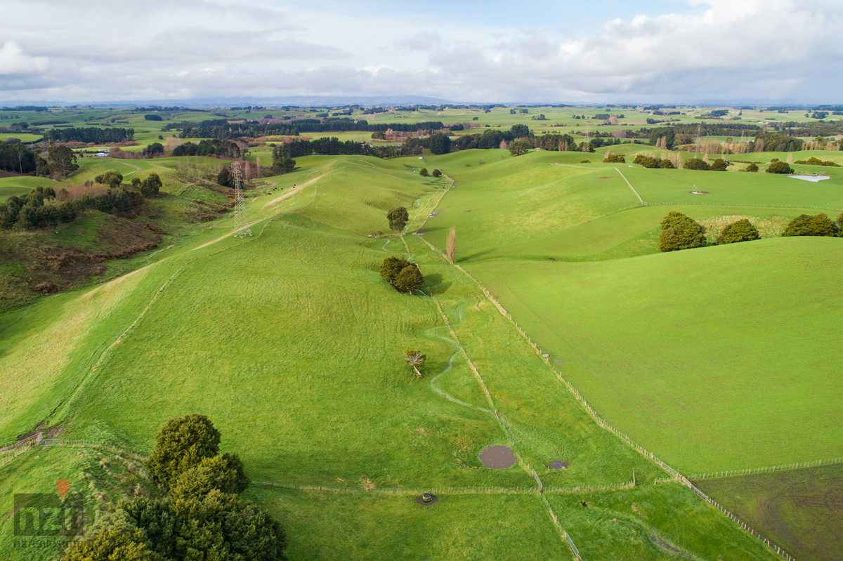 Stunning Home On 25.8 Hectares