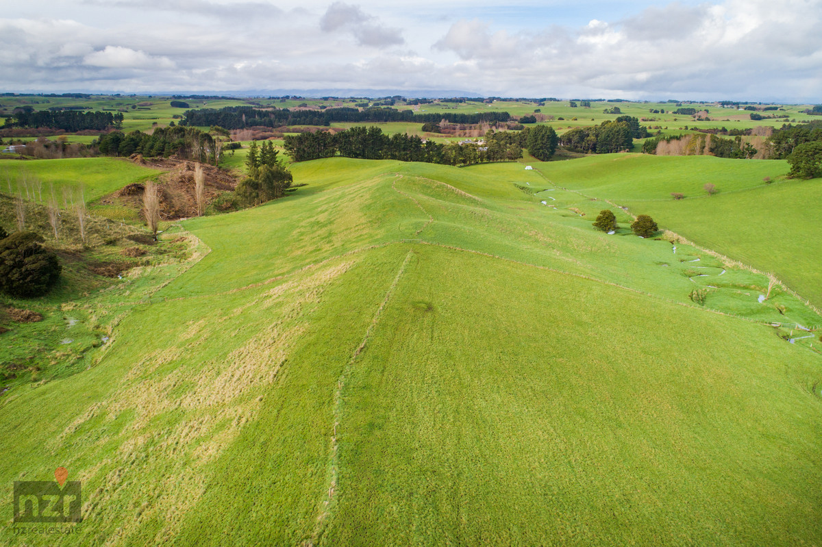 Stunning Home On 25.8 Hectares