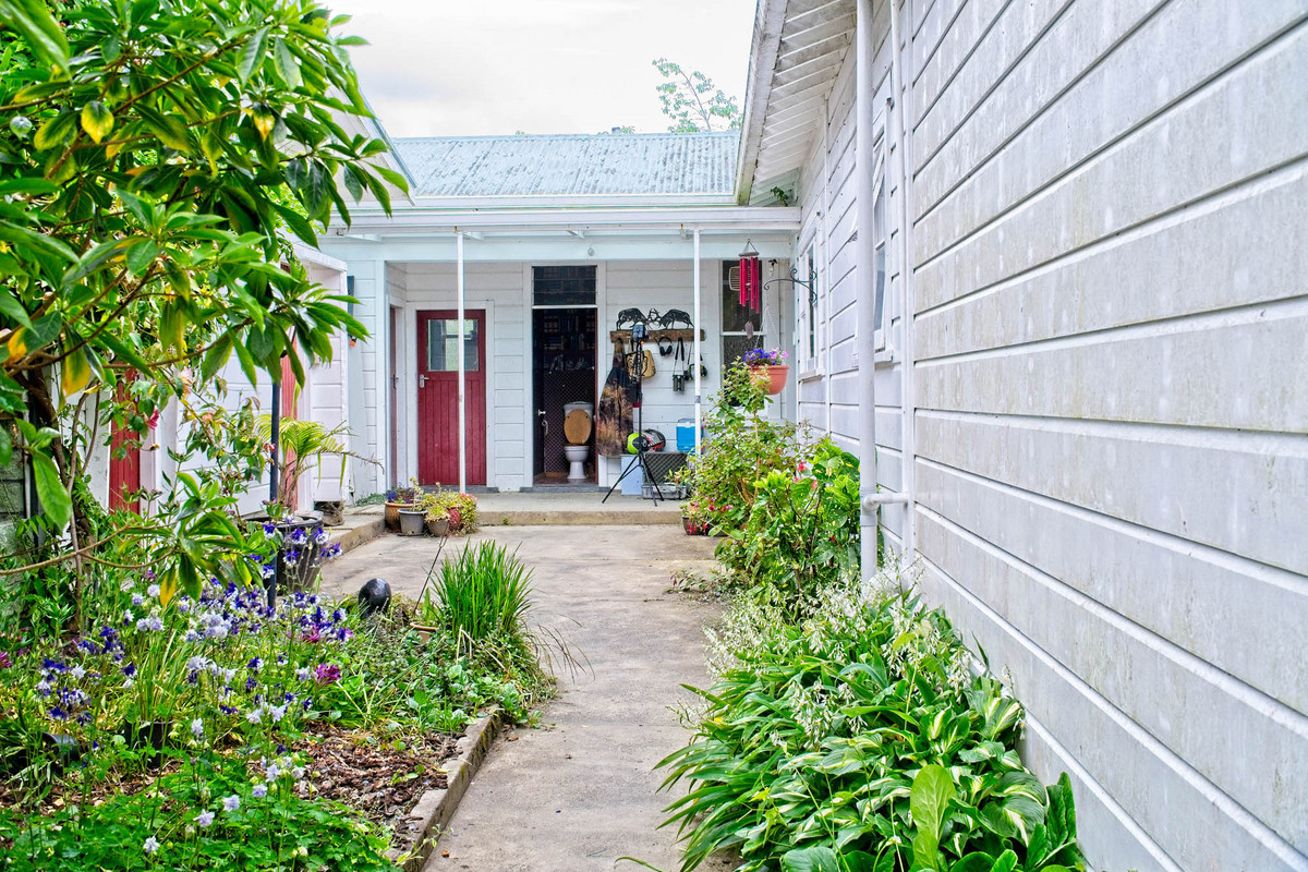 Te Waka - Small Farm, Big Lifestyle