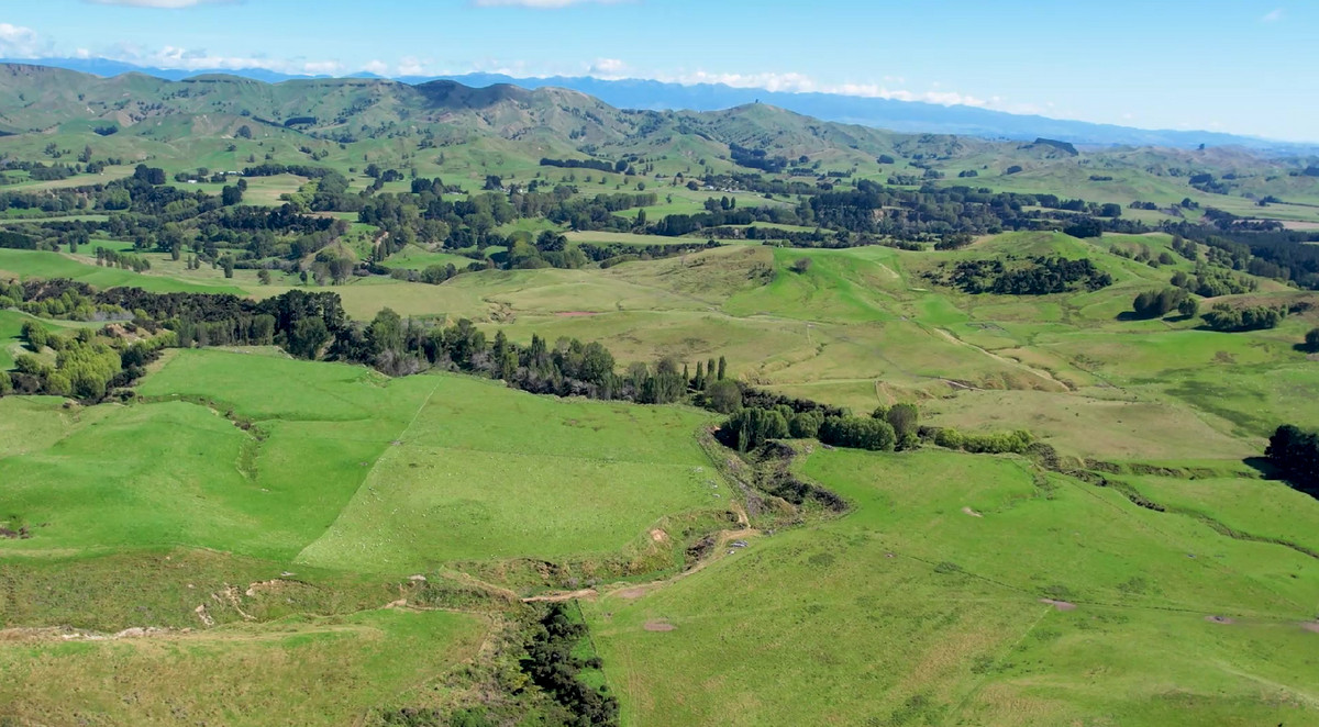 Karamu- Great Location, Outstanding Contour -248ha