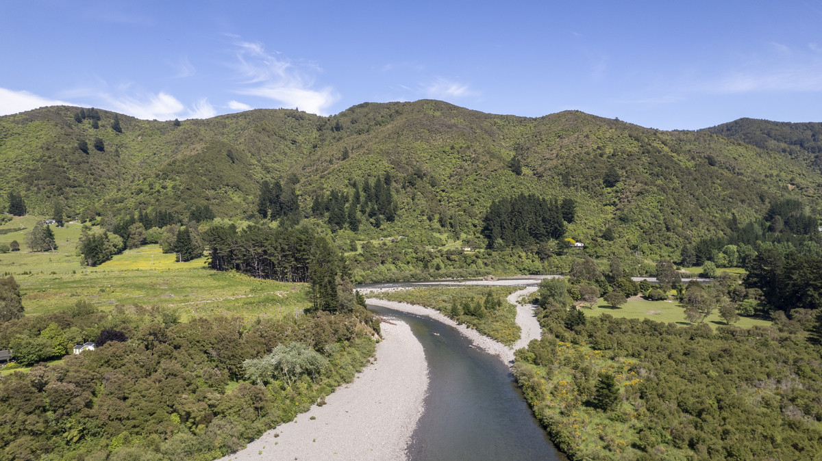 River View Bush Haven Within Easy Commute