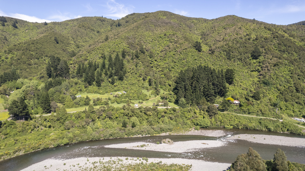 River View Bush Haven Within Easy Commute