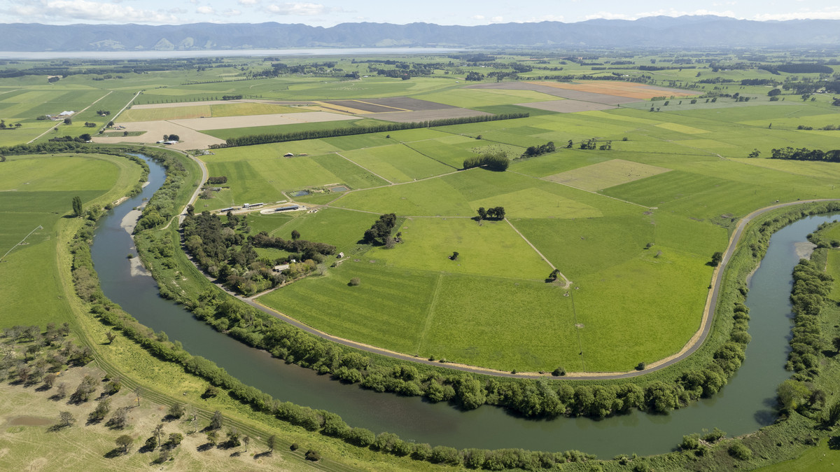 Location, Soils and Potential – Irrigated Dairy Farm