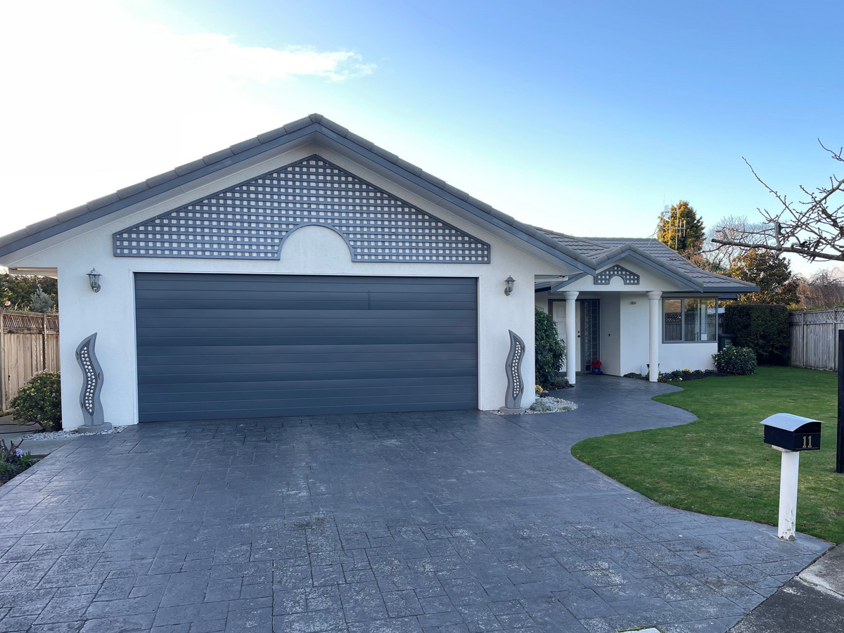 Sunny Spacious Family Home