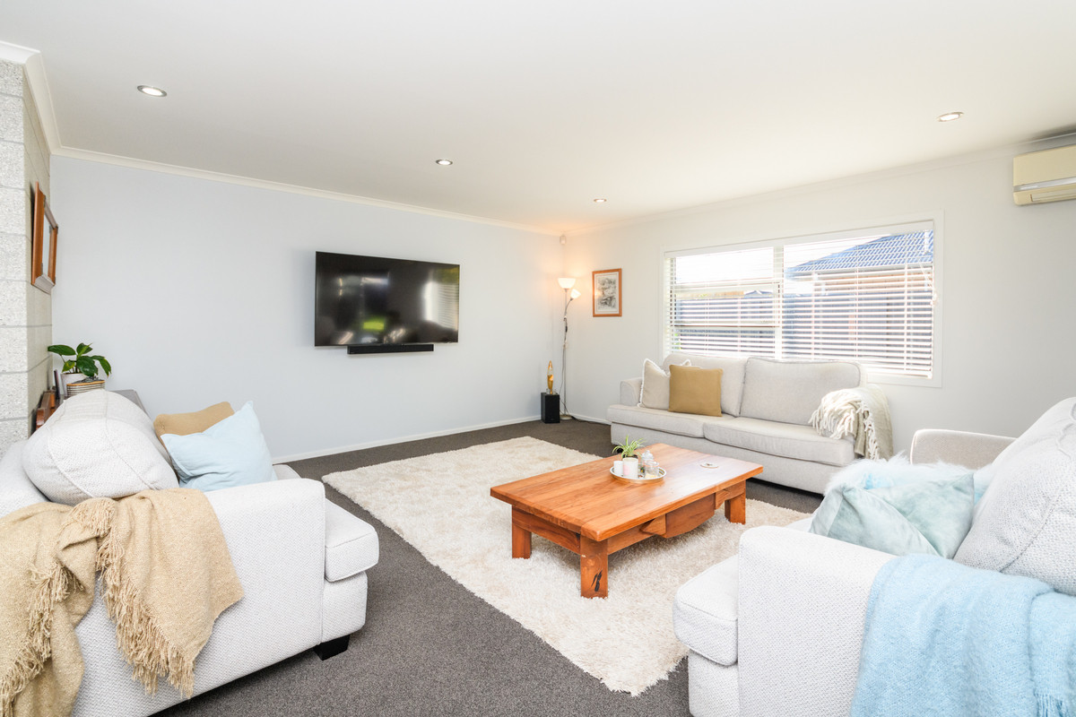 Top Location & Priced to Sell!