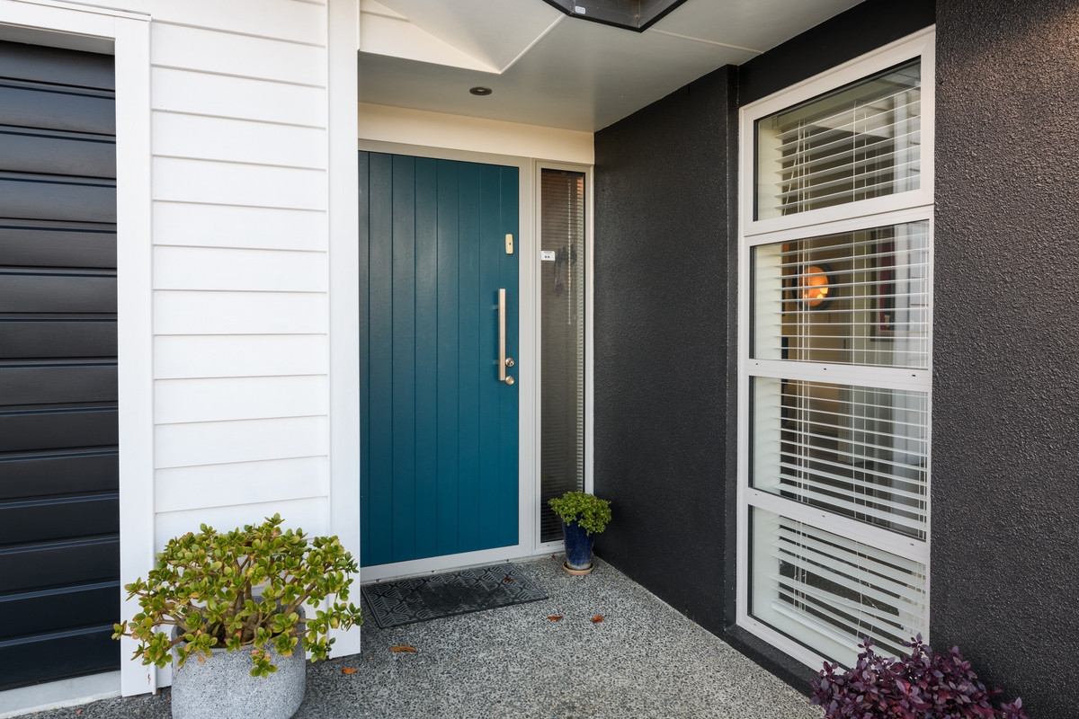 Top Location & Priced to Sell!