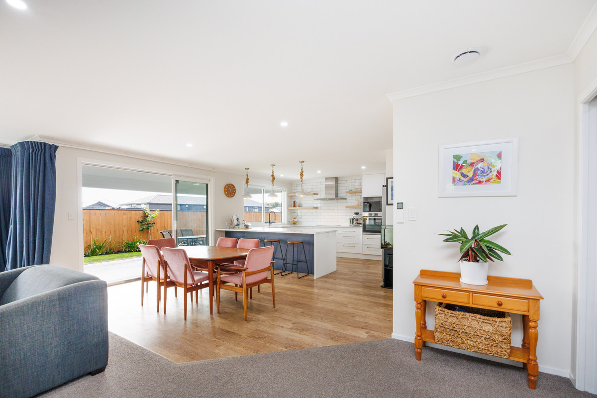 Private & Spacious Family Home