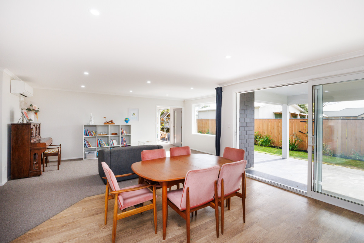 Private & Spacious Family Home