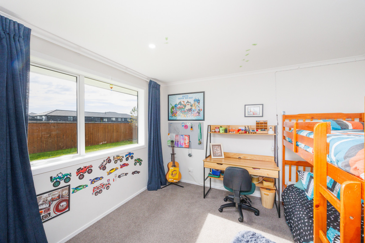 Private & Spacious Family Home