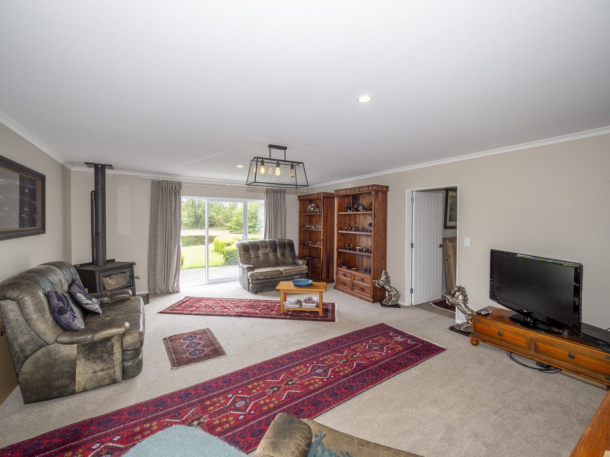 “Lady on the Lake” – Little Hills