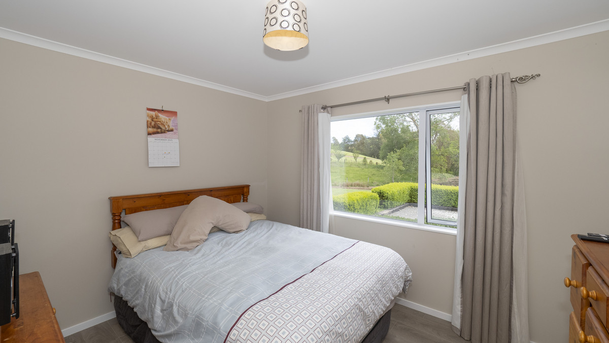 “Lady on the Lake” – Little Hills