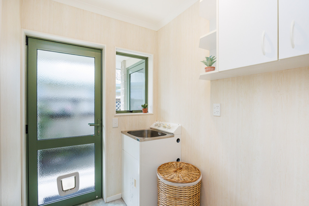 Solid, Sunny, Private, Easy Living!