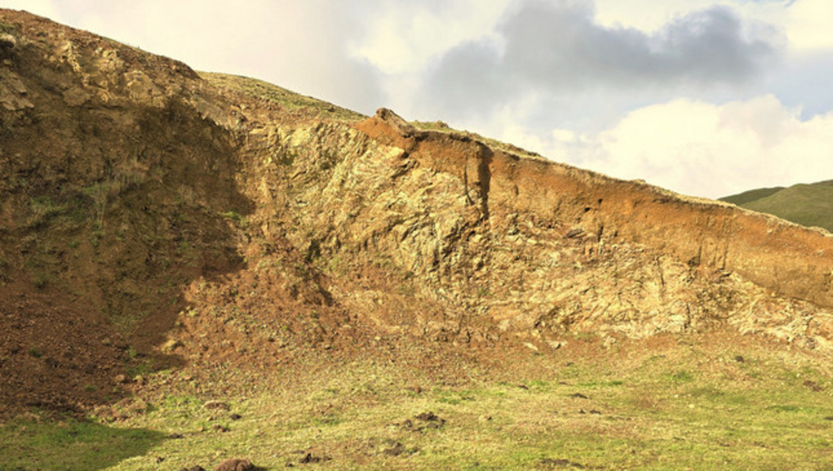 Run off or Small Farm – 81ha Bare Land