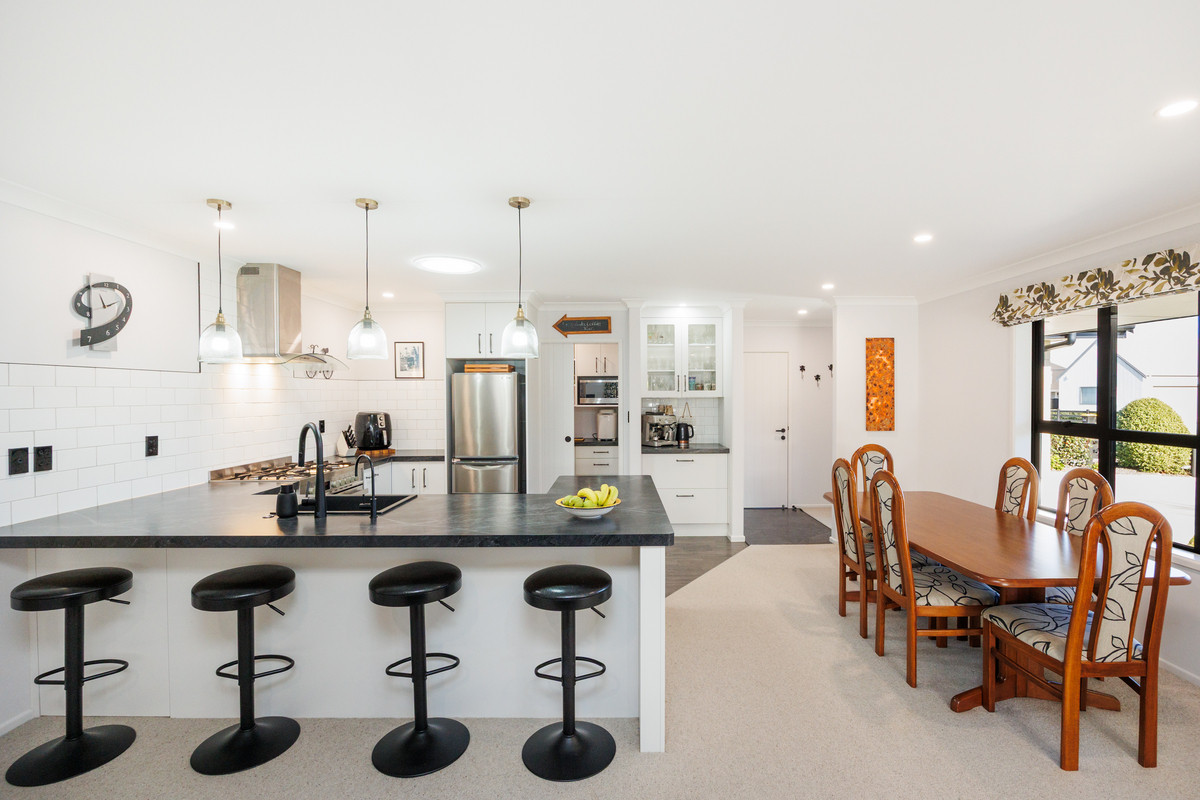Striking And Spacious!