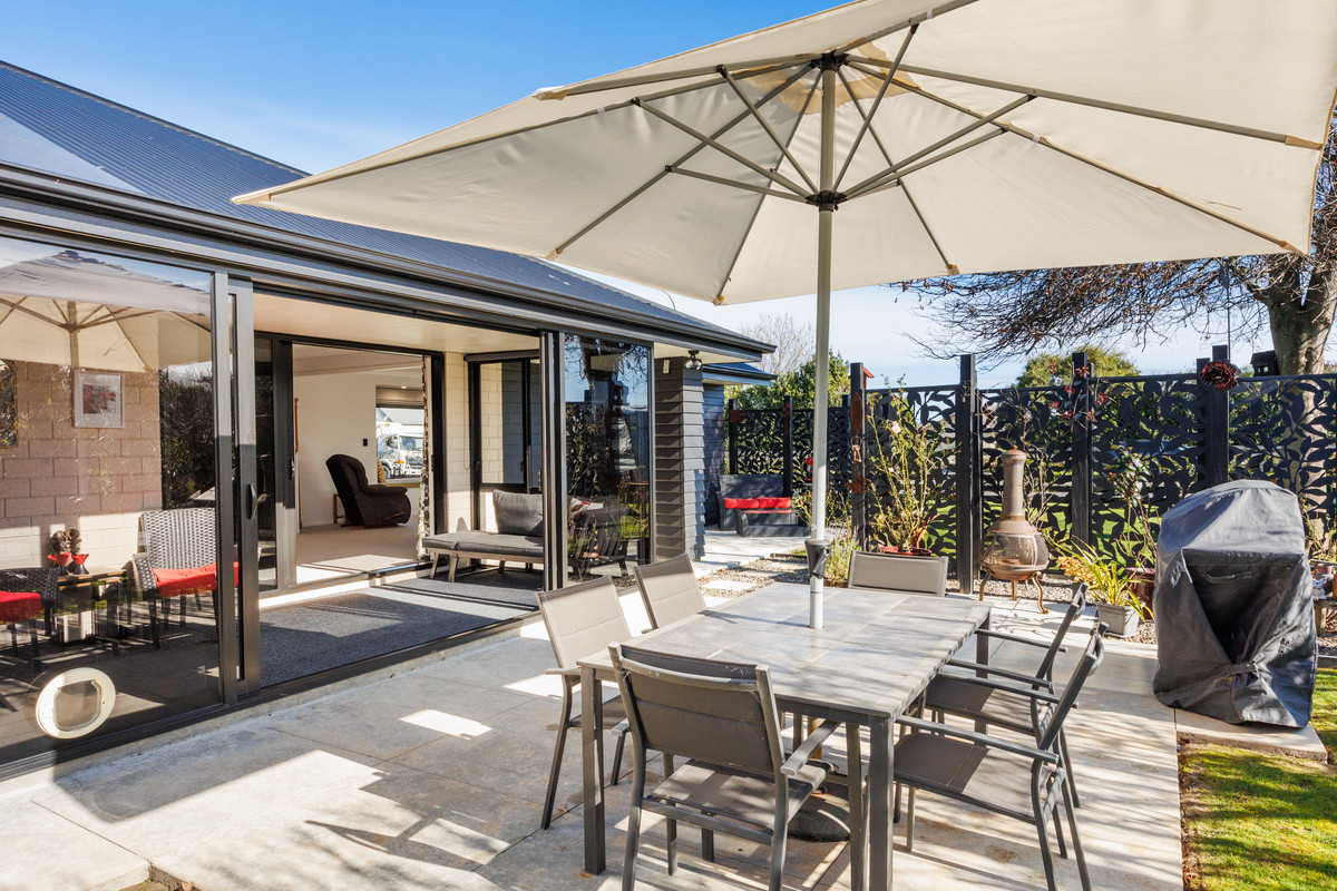 Striking And Spacious!