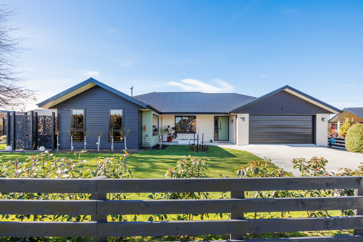 Striking And Spacious!