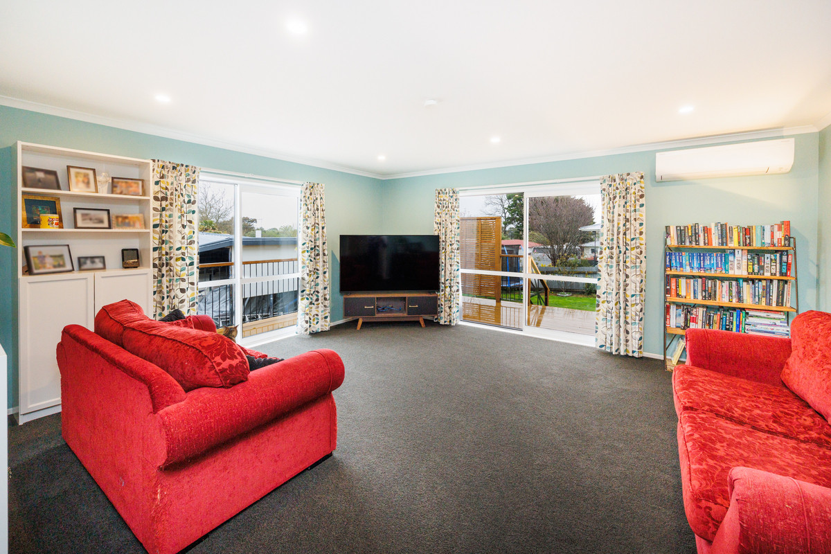 Renovated, Extended & Family Ready