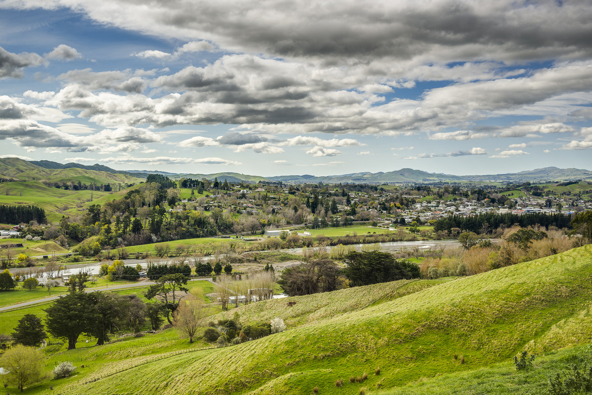 Location and opportunity – 359ha next to Waipawa