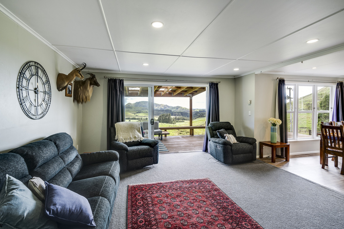 98 Acres, modernised home, views, Infrastructure.