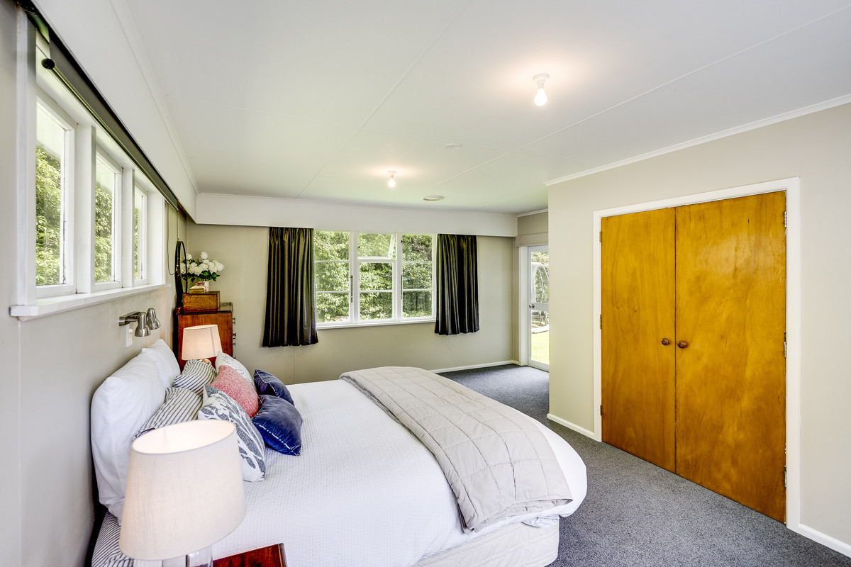 98 Acres, modernised home, views, Infrastructure.