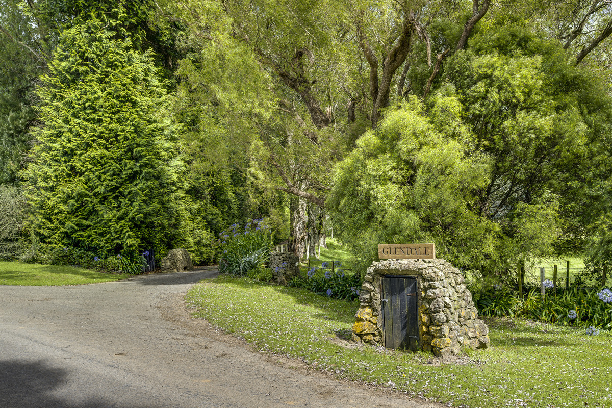 98 Acres, modernised home, views, Infrastructure.