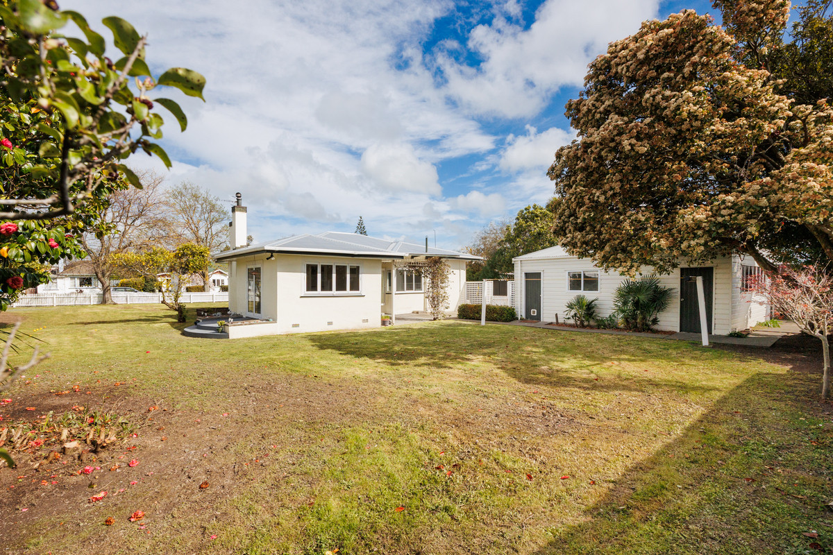 Modernised + Big Garage + Studio