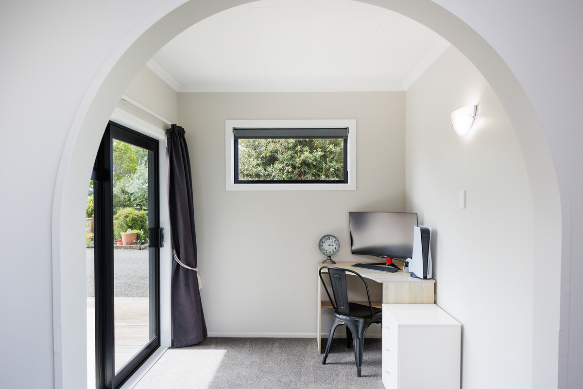 Modernised Country Living On 4ha