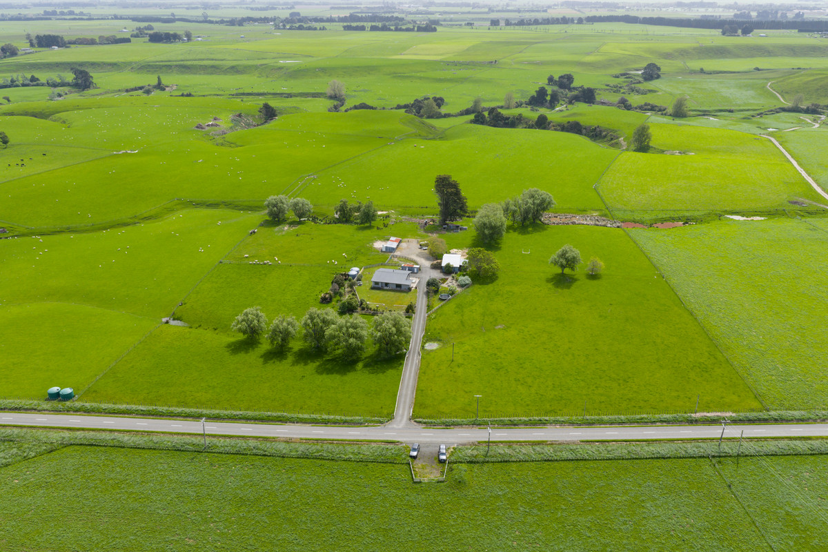 Modernised Country Living On 4ha