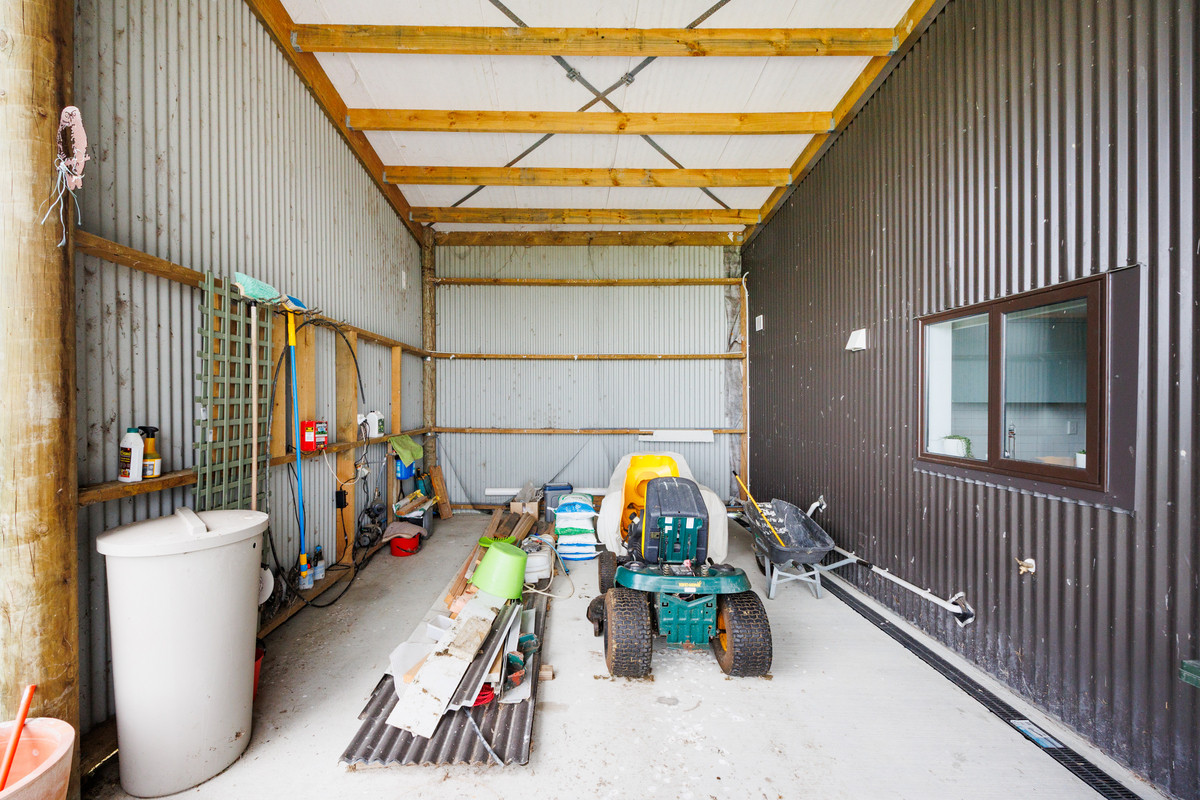 Shed, Space & Comfort All In One