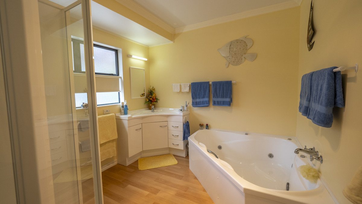 “Silverwood” - Seclusion, Scale, Scenery