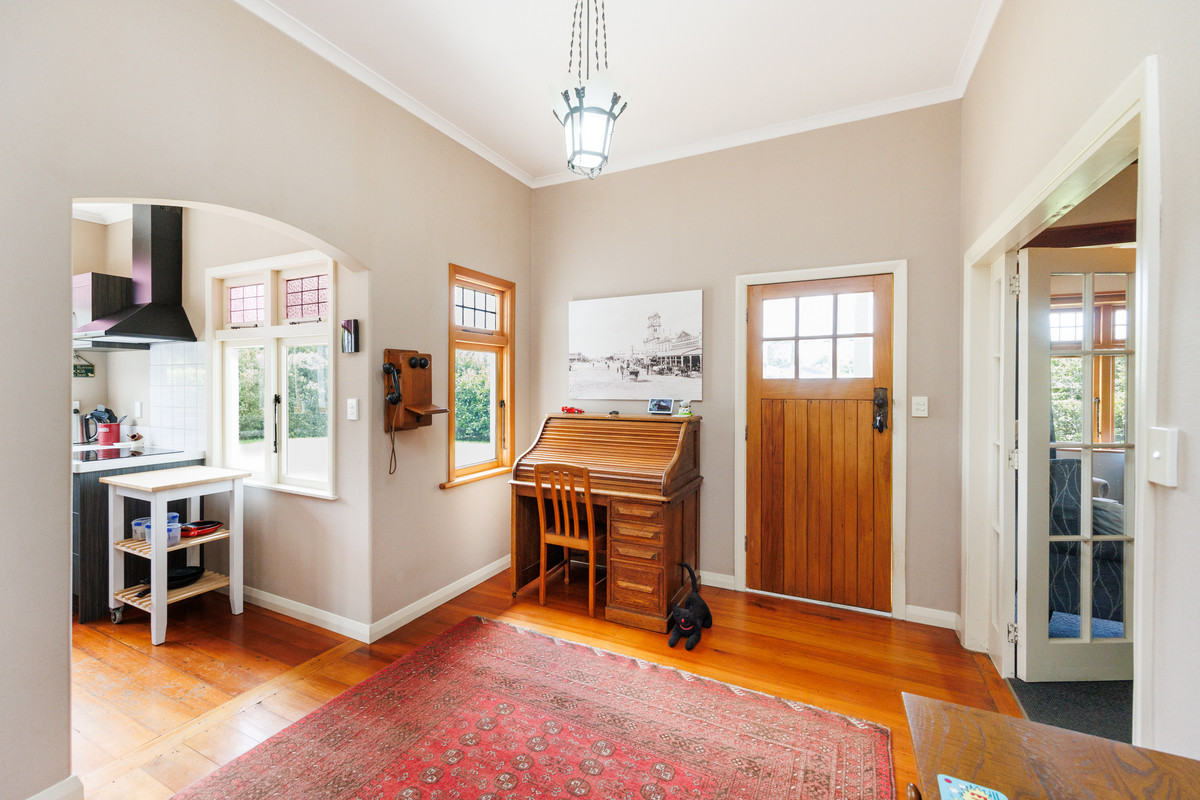 Renovated Character On 1055m²