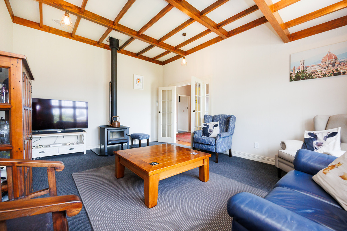 Renovated Character On 1055m²