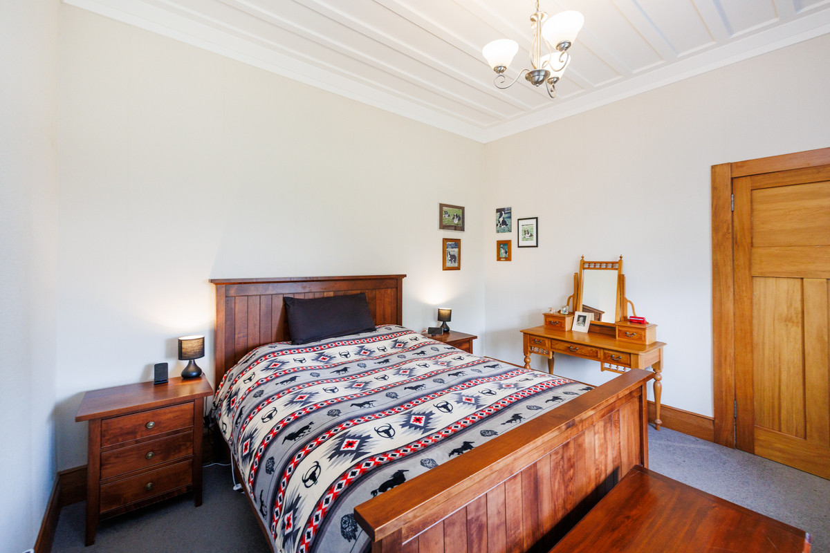 Renovated Character On 1055m²