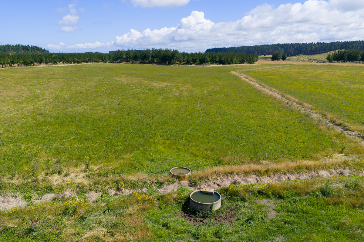 Well Set Up Bareland Sand Country With Balance Mix of Soils