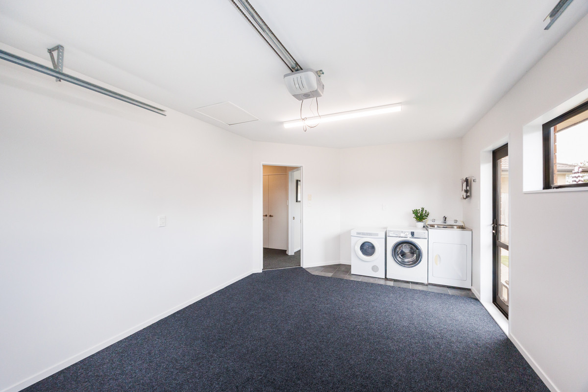 Super Smart & Central Convenience