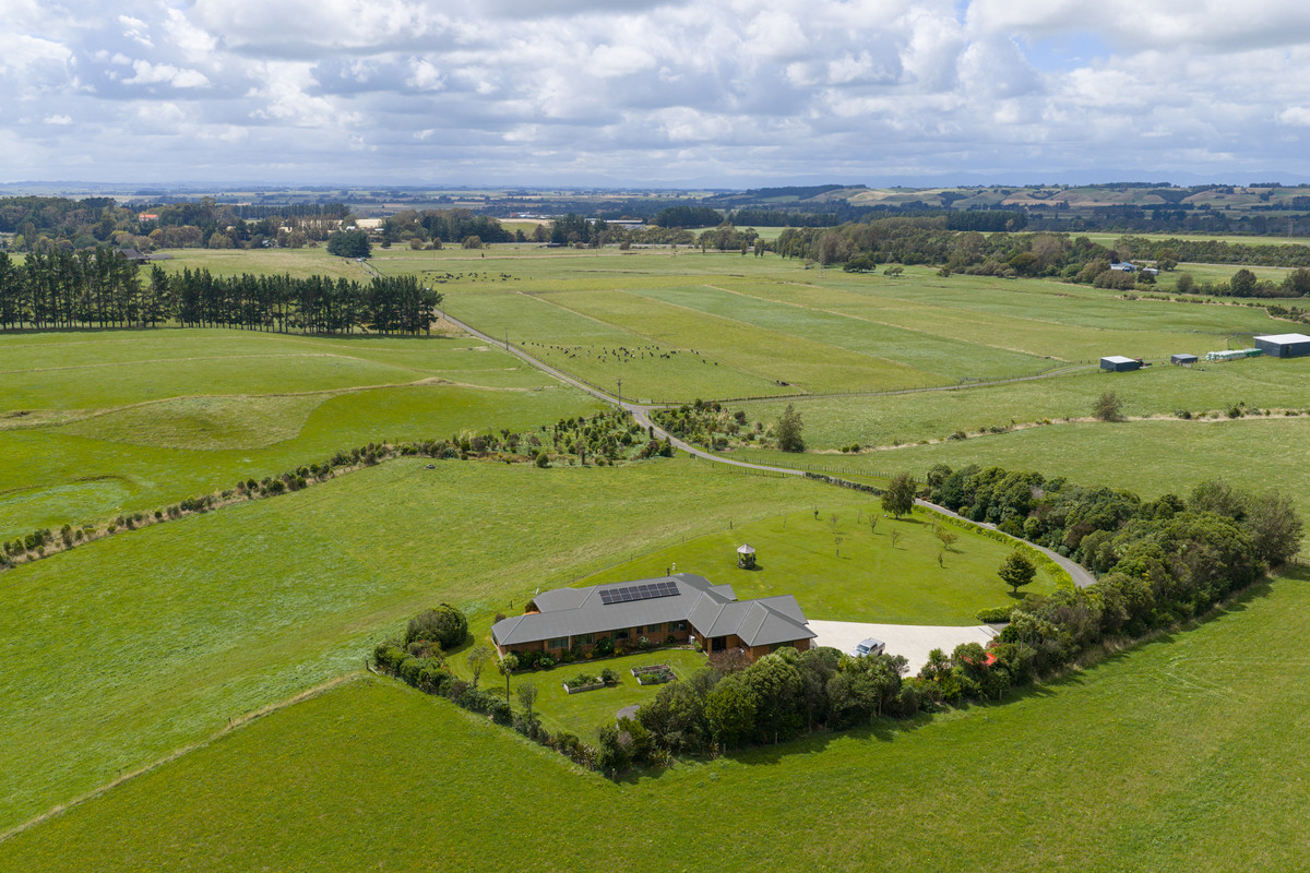 Well Set Up For Cattle With Private Home That Overlooks It All!