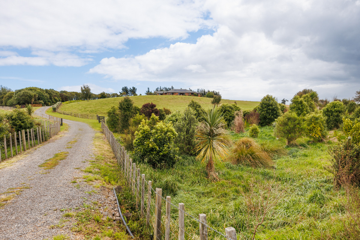 Well Set Up For Cattle With Private Home That Overlooks It All!