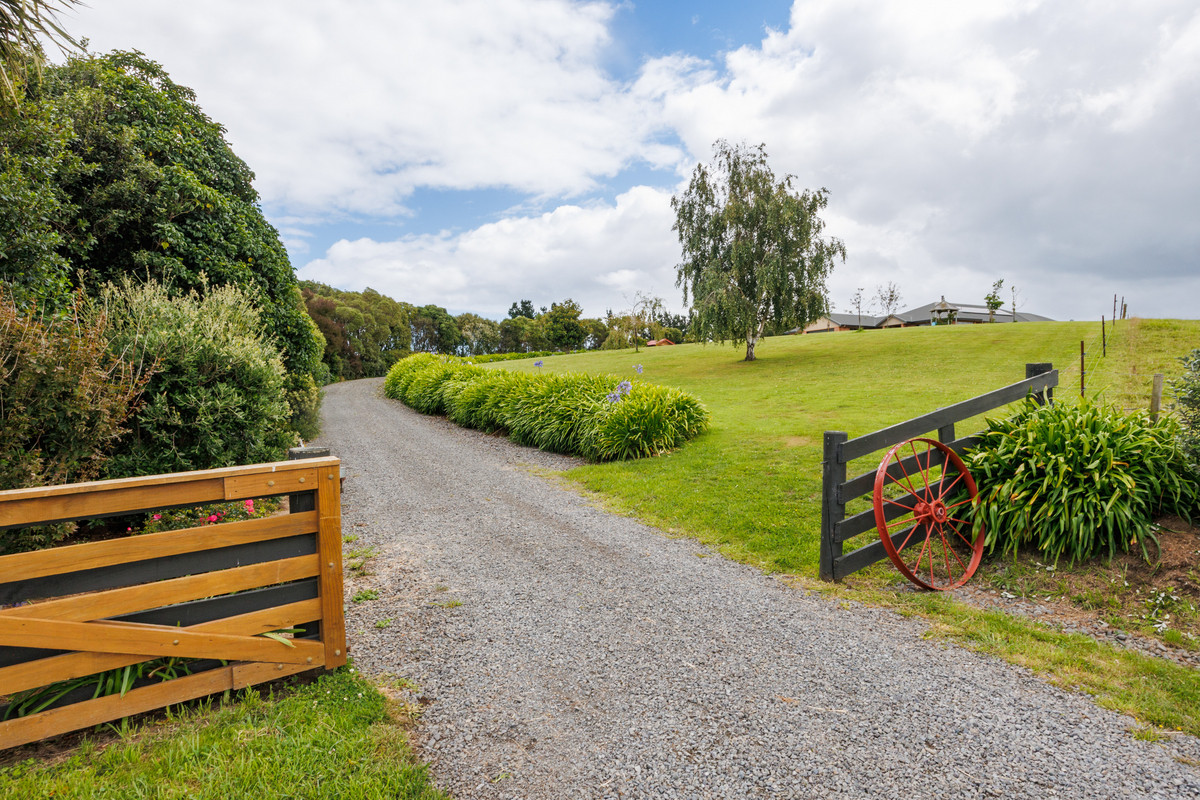 Well Set Up For Cattle With Private Home That Overlooks It All!