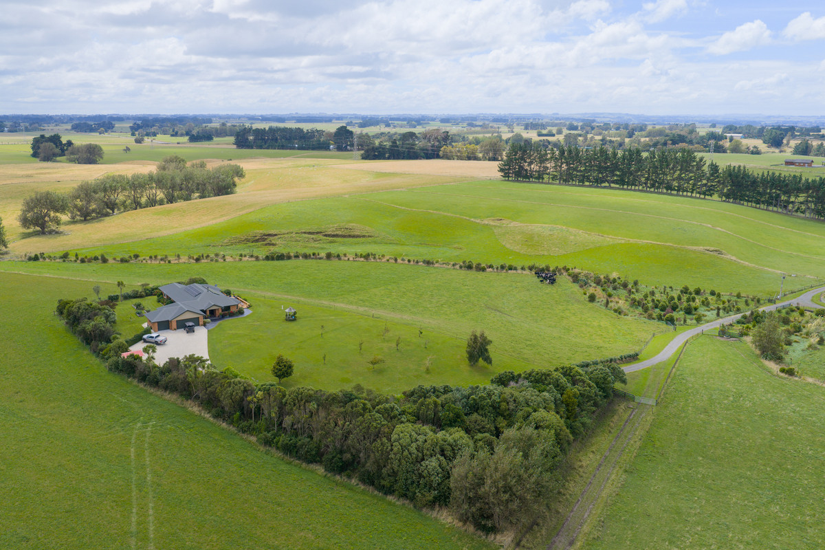 Well Set Up For Cattle With Private Home That Overlooks It All!
