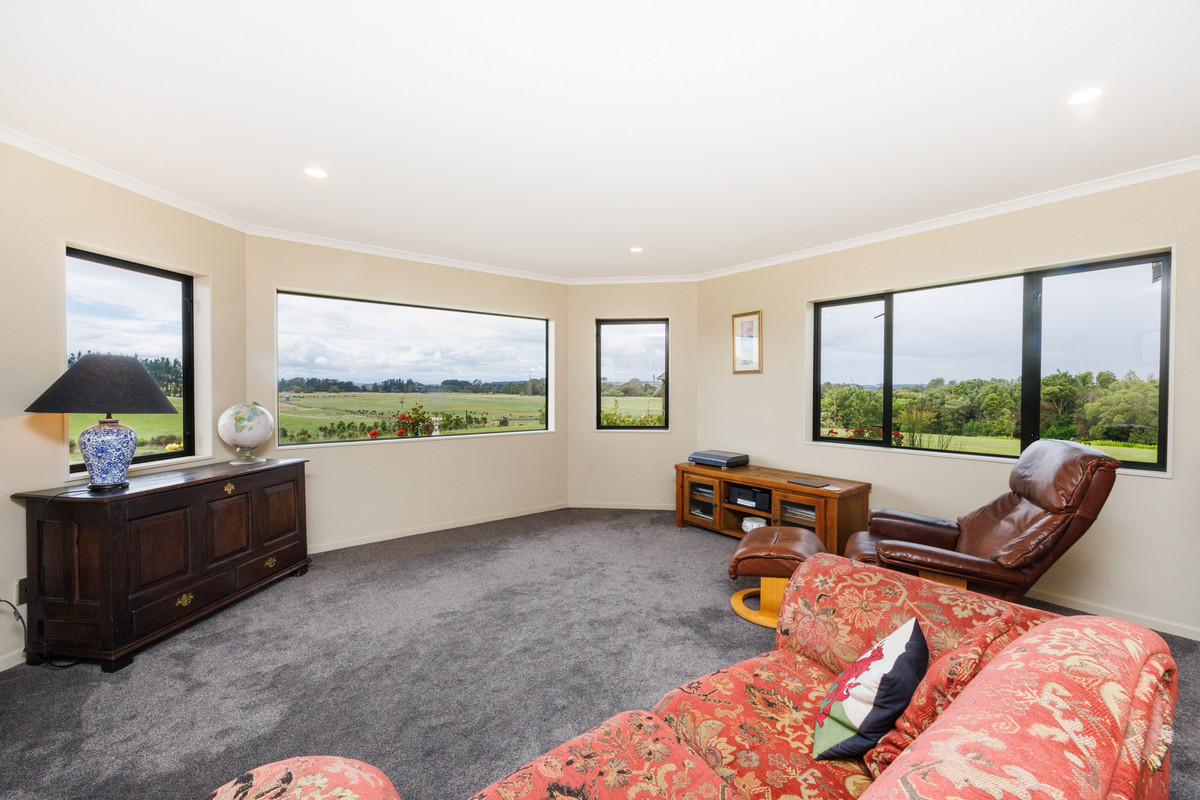 Well Set Up For Cattle With Private Home That Overlooks It All!