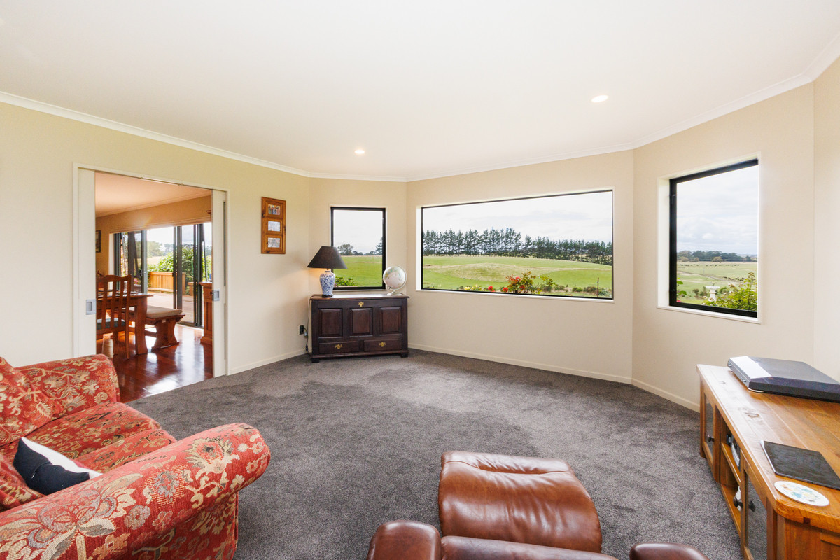 Well Set Up For Cattle With Private Home That Overlooks It All!